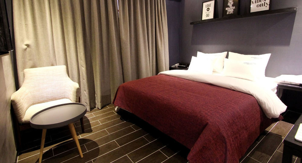 2 Heaven Hotel Lotte Waterpark Gimhae Εξωτερικό φωτογραφία
