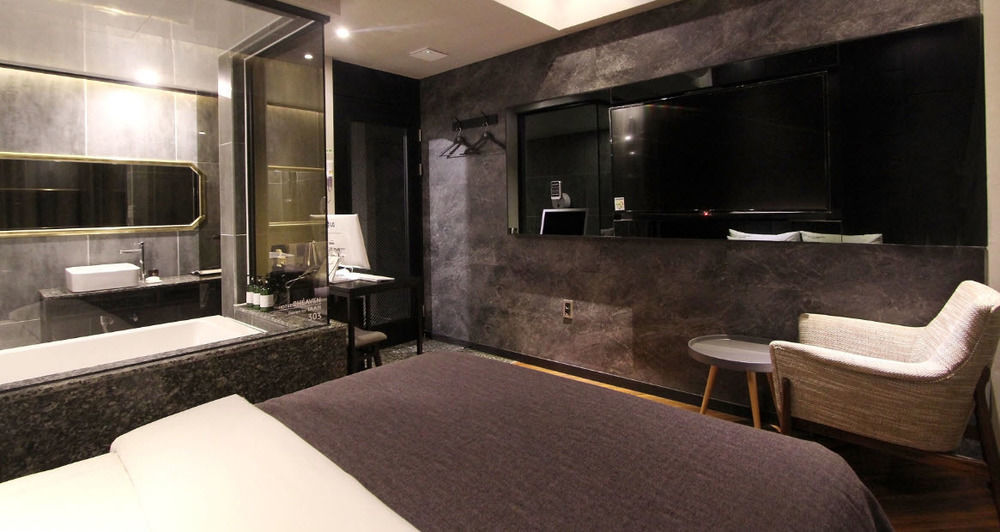 2 Heaven Hotel Lotte Waterpark Gimhae Εξωτερικό φωτογραφία
