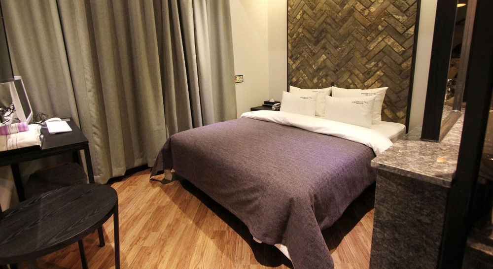 2 Heaven Hotel Lotte Waterpark Gimhae Εξωτερικό φωτογραφία